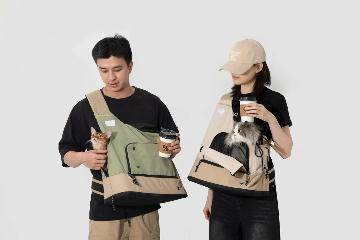 Hands-Free Cat Carrier Sling – Travel Backpack for Cats & Small Dogs  Petrkl  .